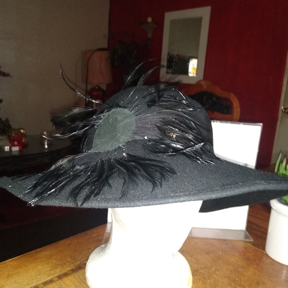 Hat,felt . - Picture 1 of 5